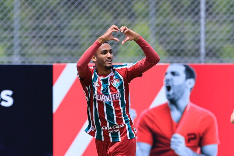 Fluminense ganó y jugará los cuartos de final