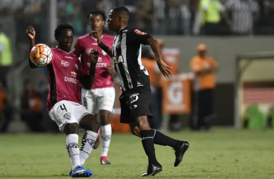 Atlético Mineiro venció por 1-0 a Independiente del Valle